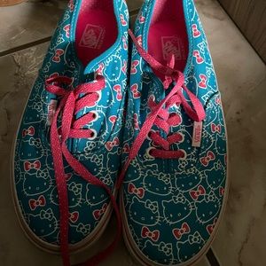 Vans x Hello Kitty